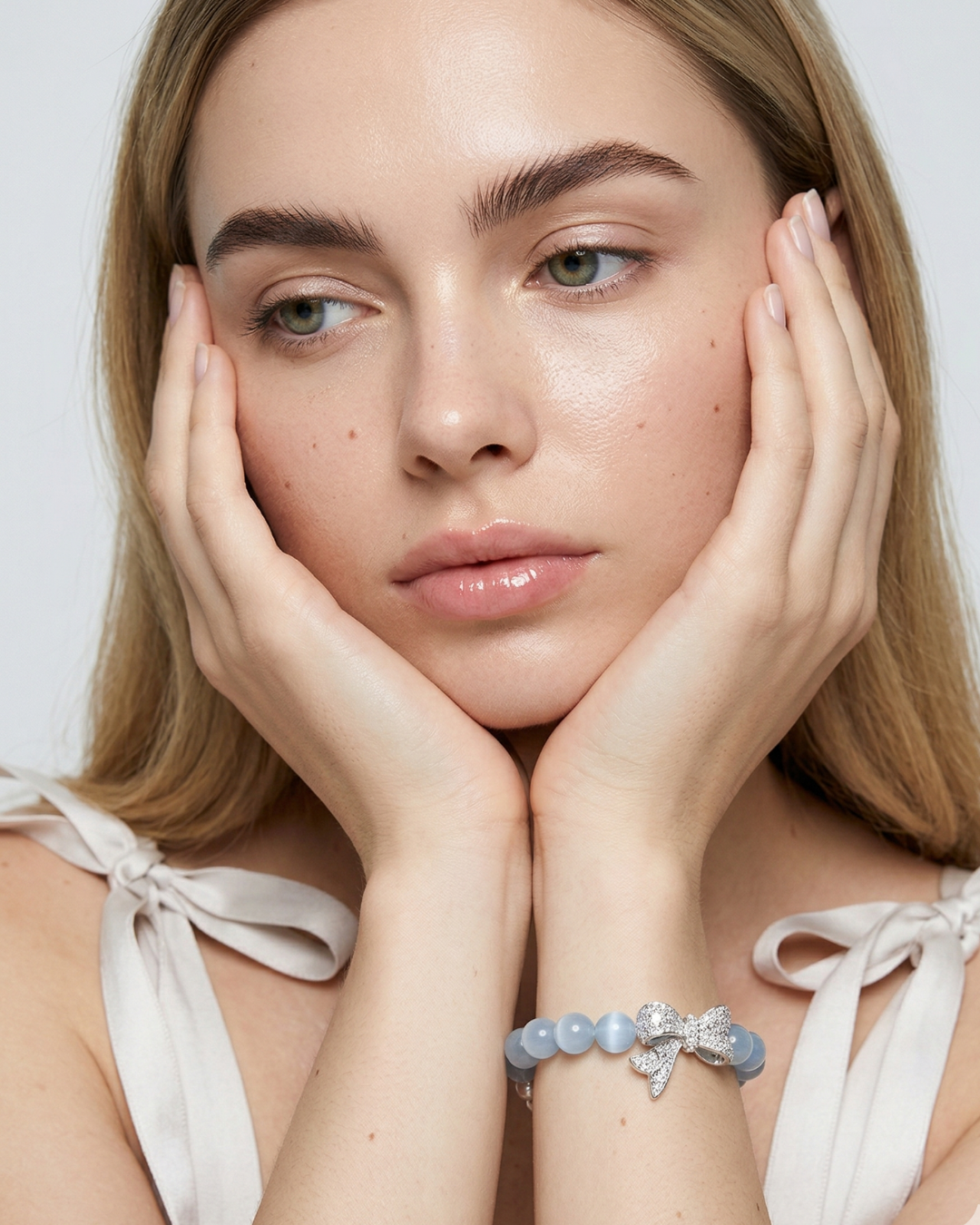 Blue Velvet Bow Cat-Eye Bead Bracelet