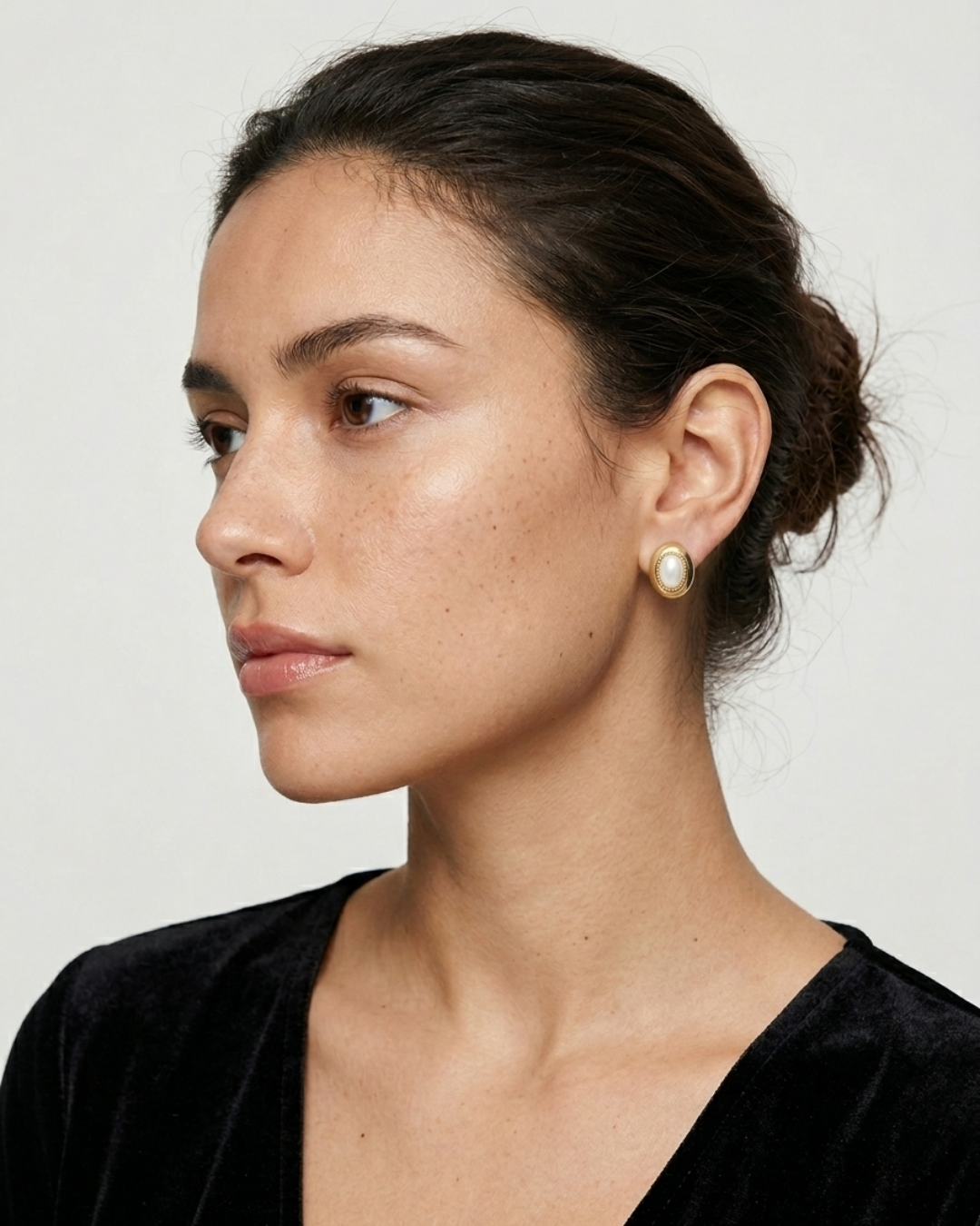 Harmony - Oval Pearl Earring