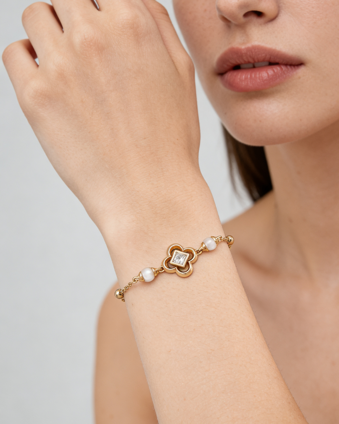 Clover Shell Bracelet