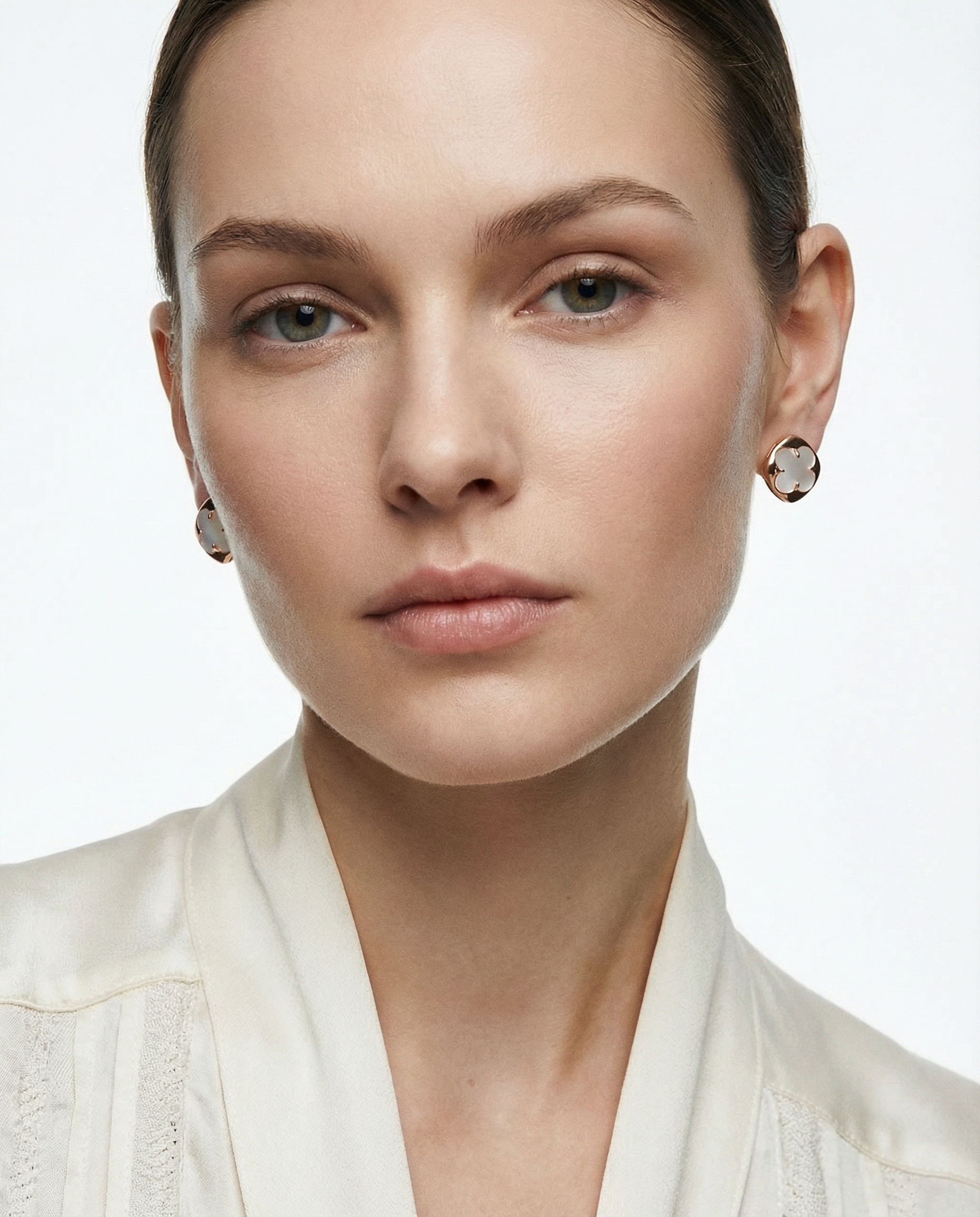 Harmony - Clover Button Ear studs